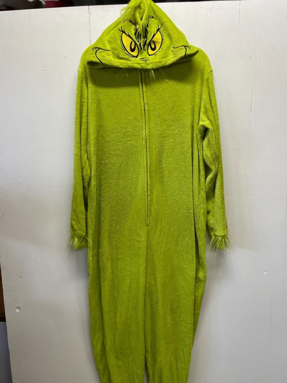 The Grinch Men's Green Fleece One-Piece Christmas Costume Sleepwear Size Large